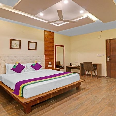 Treebo Premium Runway Suites, Marathahalli Bangalore Buitenkant foto