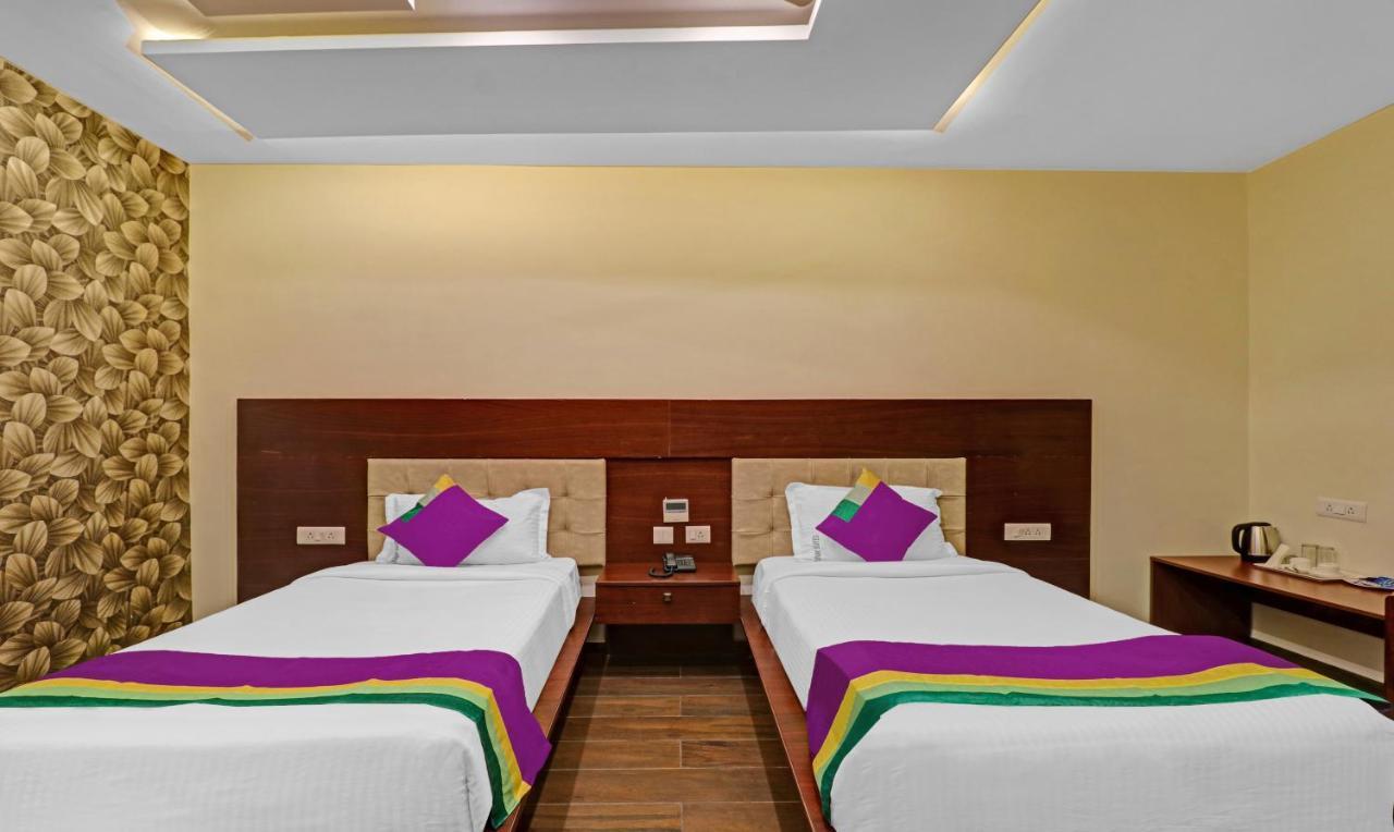 Treebo Premium Runway Suites, Marathahalli Bangalore Buitenkant foto