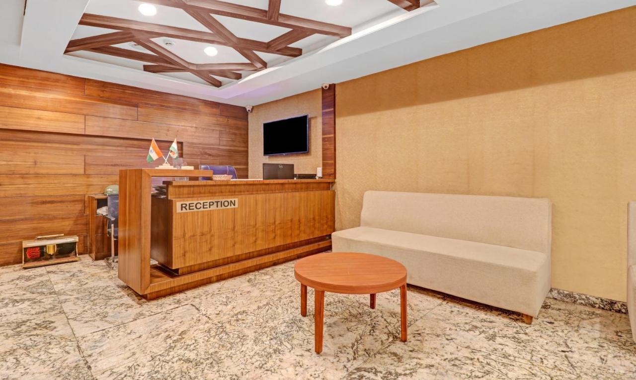 Treebo Premium Runway Suites, Marathahalli Bangalore Buitenkant foto